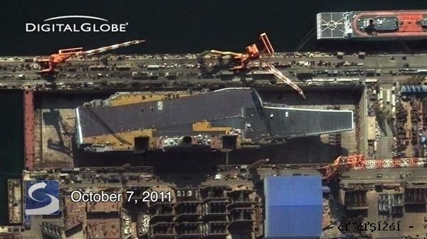 2011年10月7日拍摄到的瓦良格号甲板。